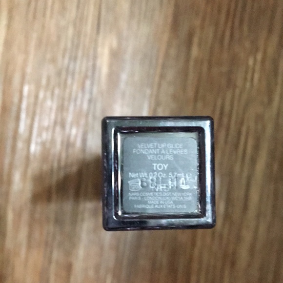 Nars Velvet Lip Glide Lipgloss in TOY 0.20 oz New in box - Picture 7 of 8